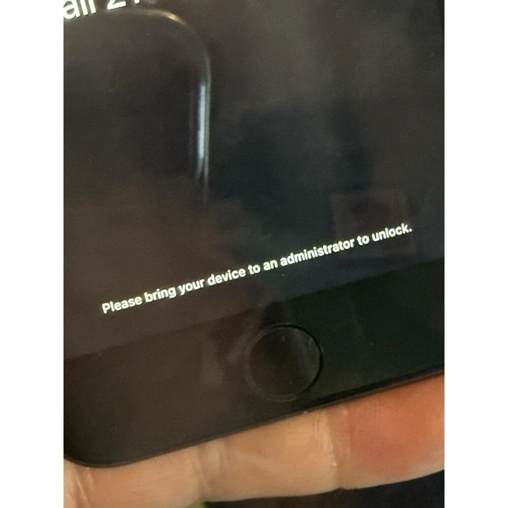 Apple iPhone SE 2nd Gen. - 64GB - Black  Parts Only ,